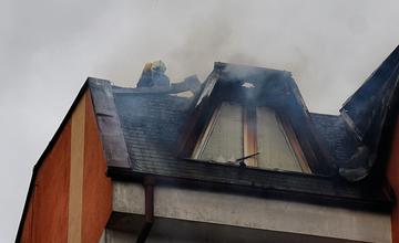 FOTO: Požiar bytového domu na sídlisku Hájik v Žiline 4.11.2021