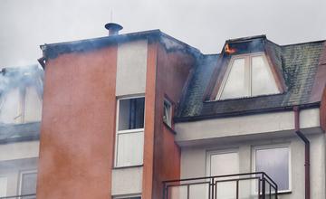 FOTO: Požiar bytového domu na sídlisku Hájik v Žiline 4.11.2021