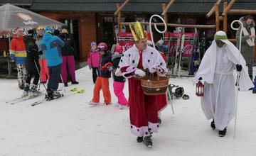 FOTO: Traja králi v lyžiarskom stredisku Veľká Rača