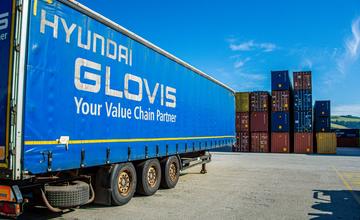 FOTO: Vnútropodniková logistika Hyundai Glovis v automobilke Kia Slovakia