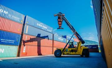 FOTO: Vnútropodniková logistika Hyundai Glovis v automobilke Kia Slovakia