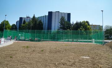 FOTO: Nový atletický štadión za viac ako 2 milióny eur v Žiline bol slávnostne otvorený