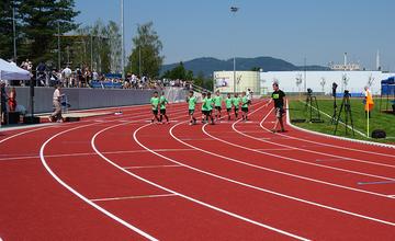 FOTO: Nový atletický štadión za viac ako 2 milióny eur v Žiline bol slávnostne otvorený