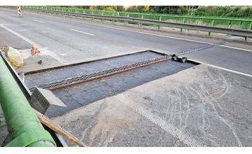 FOTO: Aktuálny priebeh prác na rekonštrukcii mostných záverov na ceste I/18 pri Celulózke v Žiline