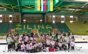 FOTO: Nábor mladých hokejistiek na žilinskom zimnom štadióne