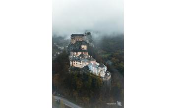 FOTO: Letecké zábery Oravského hradu