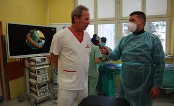 FOTO: Žilinská nemocnica získala spinálnu endoskopickú zostavu