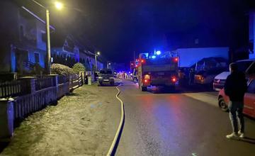 FOTO: Požiar hospodárskej budovy v Hruštíne