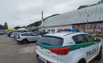 FOTO: Lev v ranči pri Žiline smrteľne zranil svojho majiteľa