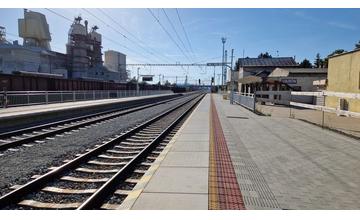 FOTO: Takto vyzerá zmodernizovaná železničná stanica vo Varíne