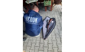 FOTO: Za neoprávnený lov jeleňa hrozí mužovi z Kysúc 5 rokov väzenia