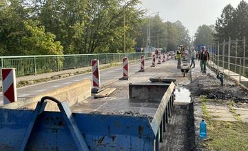 FOTO: Pozrite sa s nami na Vlčince, kde prebieha rozsiahla rekonštrukcia mostov