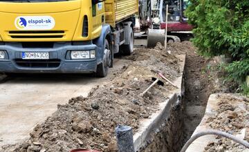 FOTO: Posilnenie elektrickej siete v Lysici