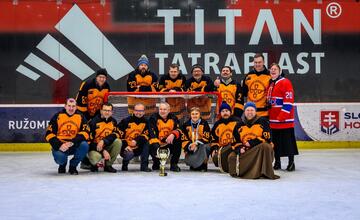 FOTO: Hokejový turnaj kňazov a rehoľníkov v Ružomberku