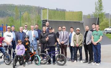 FOTO: Pri žilinskom vodnom diele otvorili zrekonštruovaný skatepark