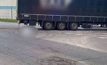 FOTO: Zrážka motocykla s kamiónom v Žiline 17. mája 2024