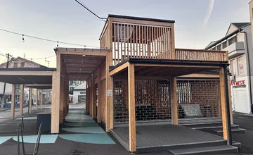 FOTO: Tržnica v Žiline je aj po roku stále prázdna