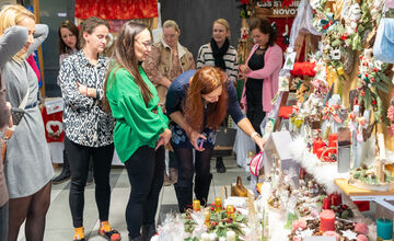 FOTO: Na Úrade ŽSK otvorili tradičnú výstavu Vianoce našimi rukami