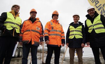 FOTO: Do regiónu mieri svetový výrobca zasnežovacej techniky. Nový areál postaví pri Žiline