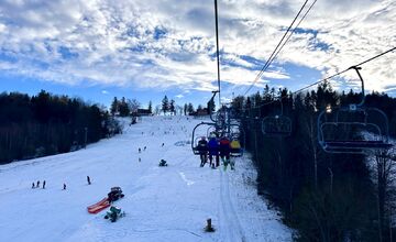 FOTO: Zimnú sezónu otvorilo najväčšie stredisko na Kysuciach
