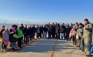 FOTO: Nízku hladinu Liptovskej Mary využili na upratovanie