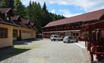 FOTO: Hotely a penzióny v lyžiarskych strediskách sú na predaj
