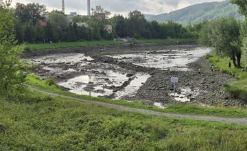 FOTO: Jazero pri Celulózke v Žiline zíva prázdnotou