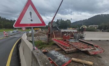 FOTO: Nová mostná konštrukcia v Porúbke