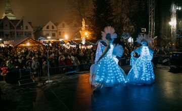FOTO: Zábery zo slávnostného otvorenia vianočných trhov