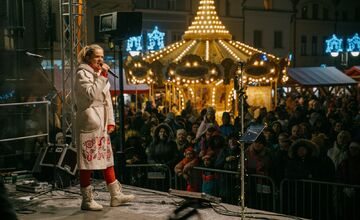 FOTO: Zábery zo slávnostného otvorenia vianočných trhov