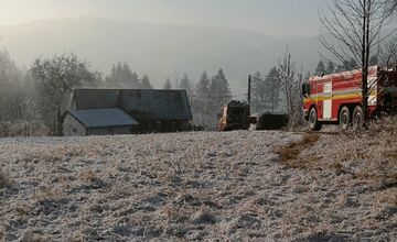 FOTO: Výbuch plynovej bomby na Kysuciach zranil muža