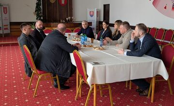 FOTO: Taraba na Orave: Miliónová dotácia na vodojem aj diskusia o ochrane prírody