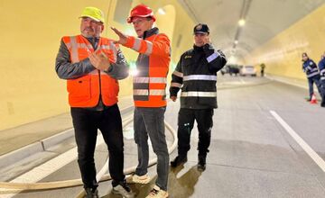 FOTO: Cvičenie v tuneli Čebrať