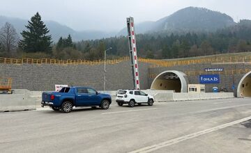 FOTO: Cvičenie v tuneli Čebrať