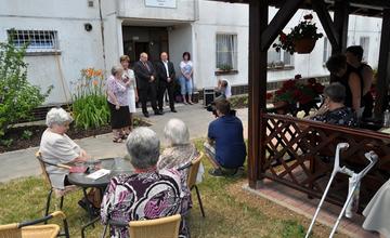 Altánok pre seniorov