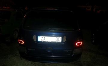Naháňačka za vozidlom, ktoré viedla pravdepodobne opitá vodička