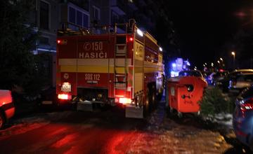 Výjazd hasičov na Tulskú ulicu na Vlčincoch