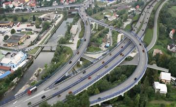 Žilinské diaľnice výstavba úseku  D3 Čadca, Bukov - Svrčinovec